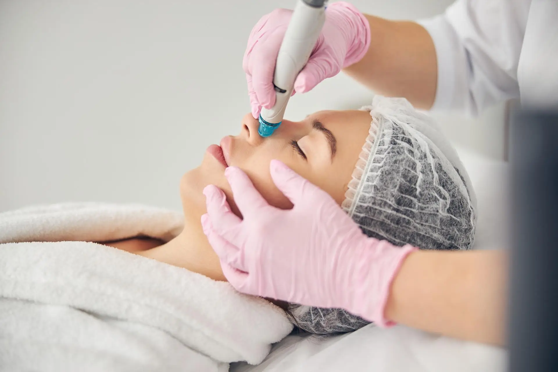 Hydrafacial